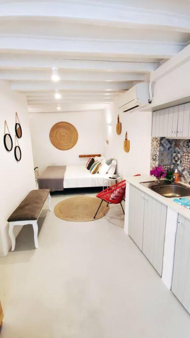 Bougainvillea Cave Suite - Old Town Mykonos Town 외부 사진